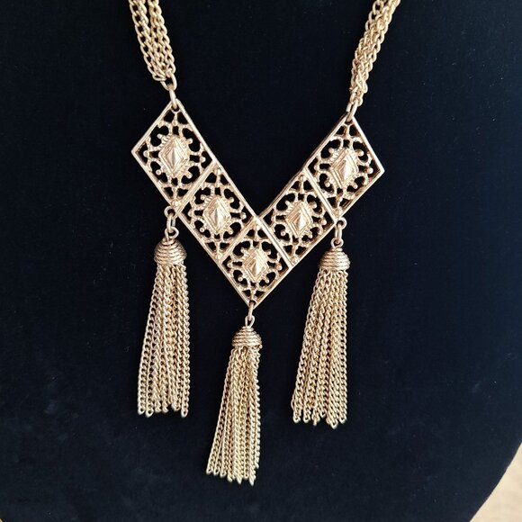 Vintage Gold Tone Tassel Necklace Filigree Pendant Triple Chain Design 30 Inch - Picture 1 of 5